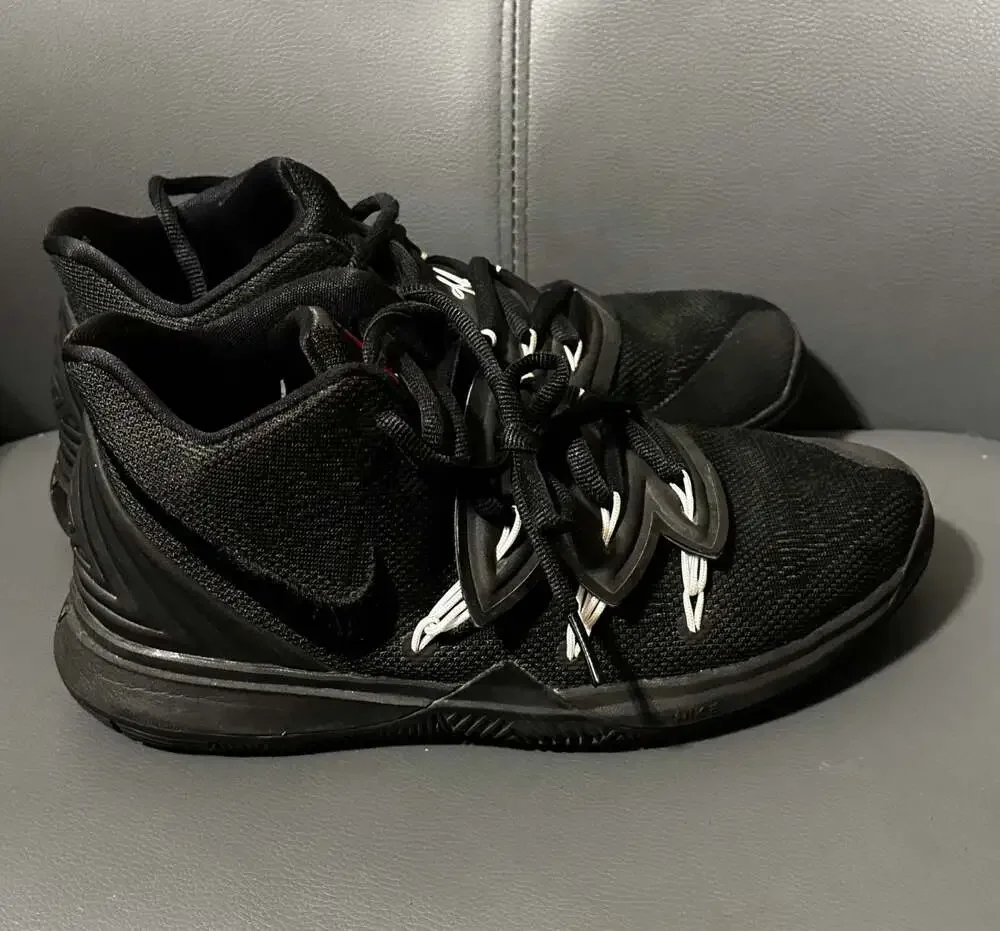 Nike Kyrie 5GS Black White University Red Basketball Shoes AQ2456-016 Youth 6.5Y